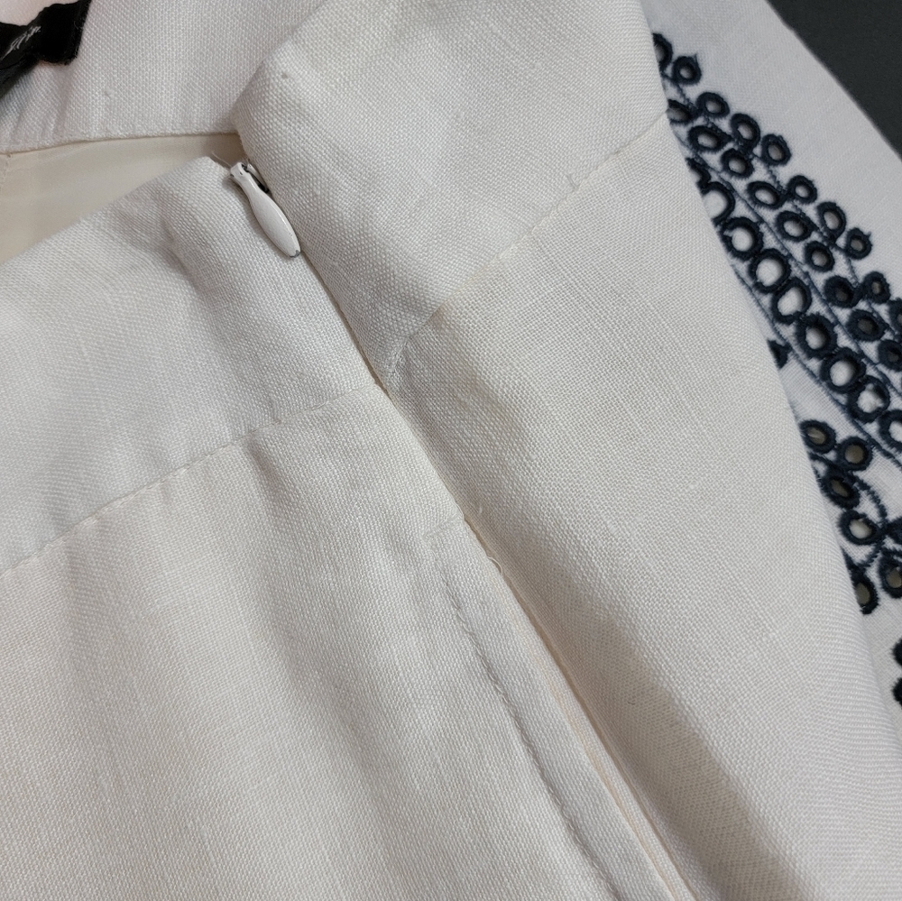 𝅺J.CREW Embroidered-Trim Short in Beauchamps Linen White with Navy Blue Size 4 - Picture 9 of 10